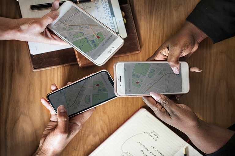 App móvel de geolocalização